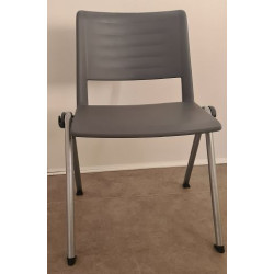 Chaise Smash, 4 pieds, asssise et dos en PP - Accrochable